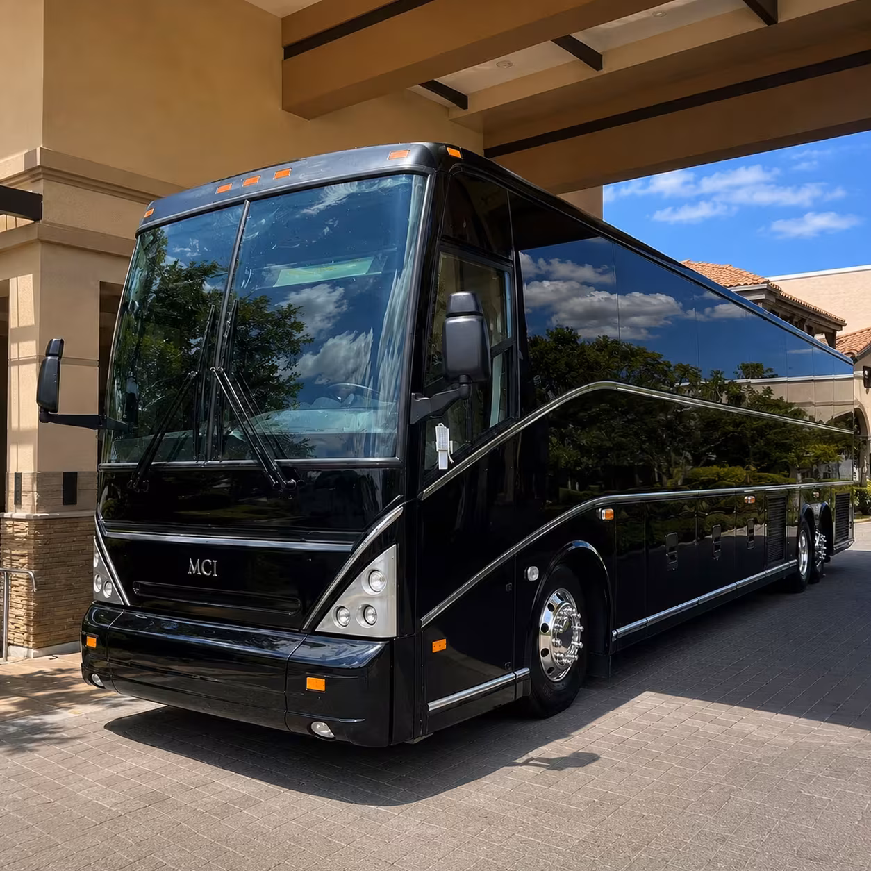colorado springs charter bus rentals to denver international airport