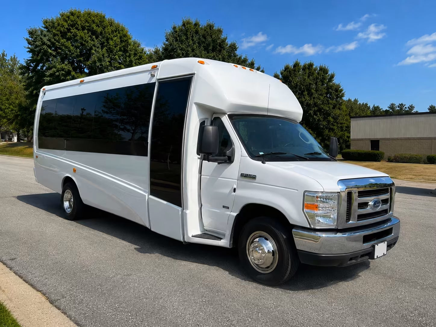 colorado springs layover minibus rentals to garden of the gods