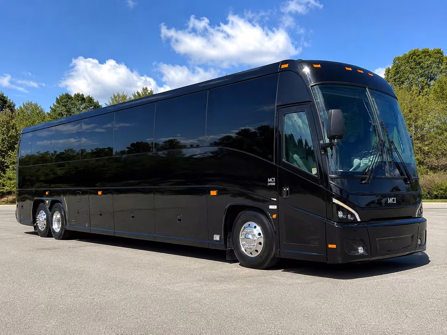 colorado springs shuttle buses for stem and science field trips