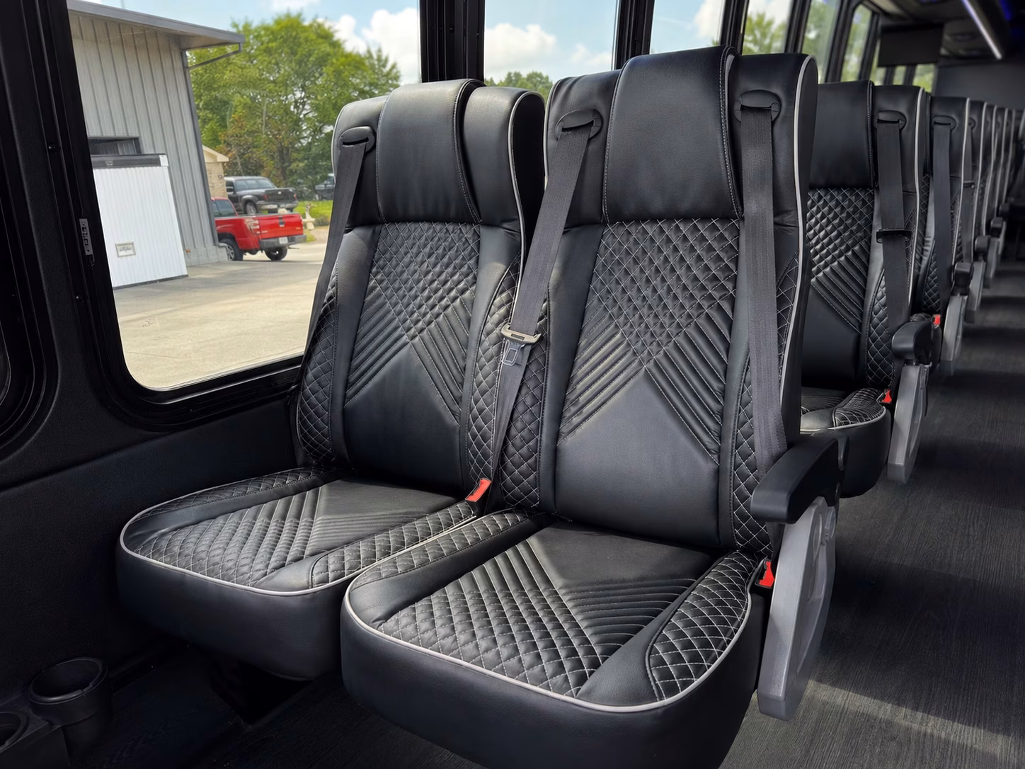 hotel shuttle buses for colorado springs weddings